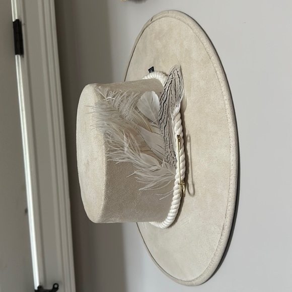 TULUM CHIKIN II WHITE HAT - Picture 2 of 3